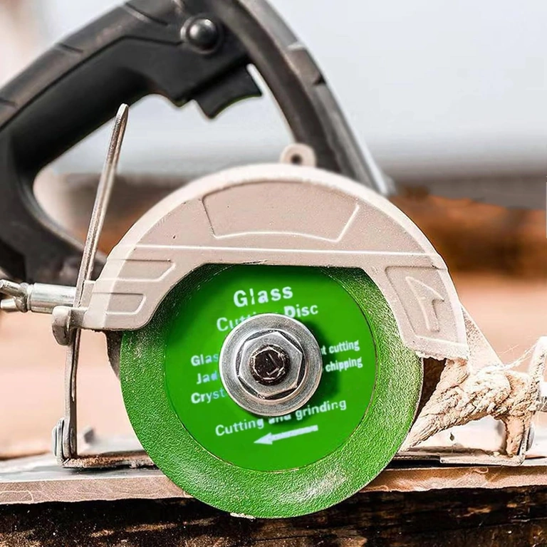 Диск, монтиран на стандартен ъглов шлайф