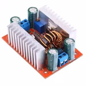 Vedere unghiulară a modulului Step-up Boost DC 400W din colț pentru o perspectivă generală