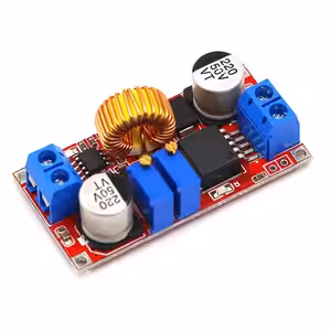 Modul de conversie XL4015 văzut din față – convertor step-down reglabil 5A, cu funcție CC și CV
