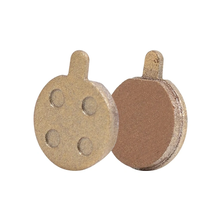 Спирачни накладки, монтирани на електрическа тротинетка