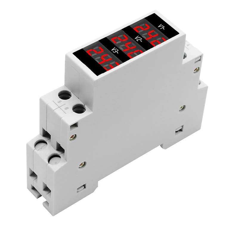 Instalación del voltímetro digital en un panel eléctrico industrial