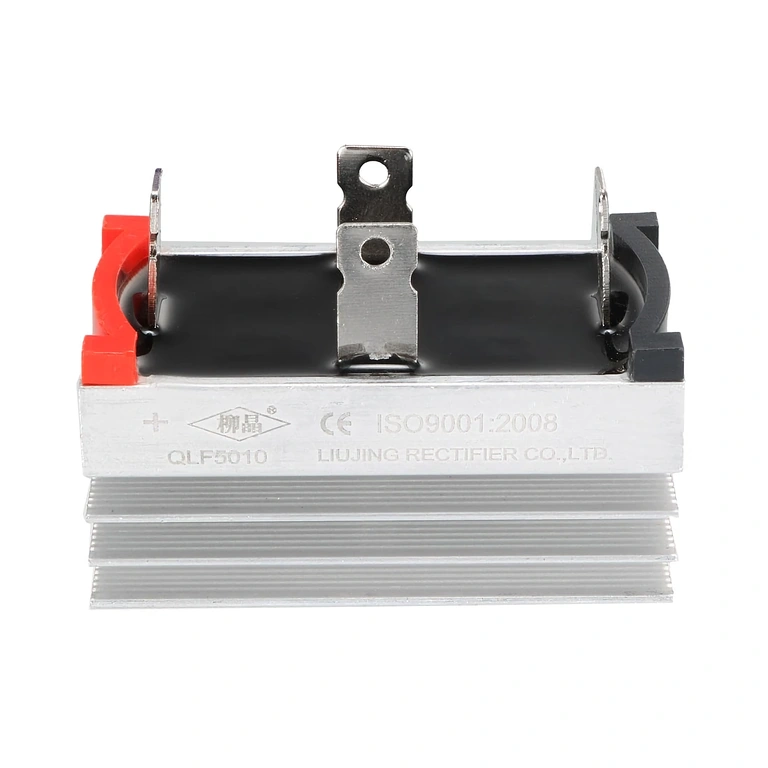 Punte redresoare monofazată cu radiator vedere frontală